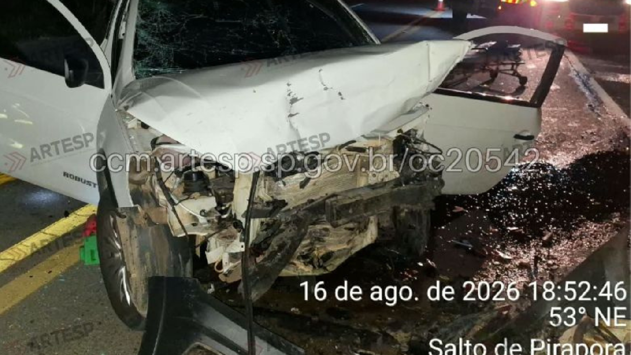 Colisão entre três veículos deixa cinco feridos na SP-264 em Salto de Pirapora