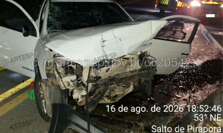 Colisão entre três veículos deixa cinco feridos na SP-264 em Salto de Pirapora