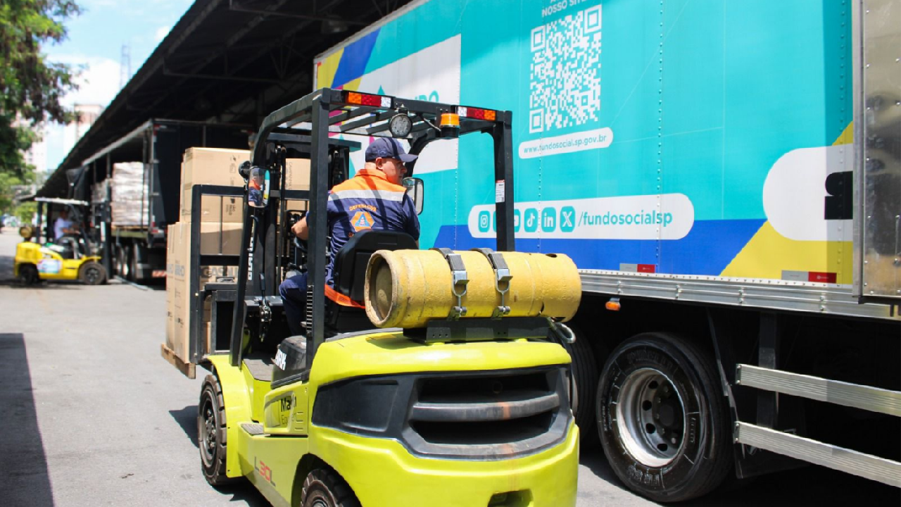 Defesa Civil de SP envia ajuda a famílias afetadas em Piedade e Ibiúna