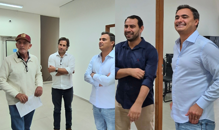 Deputado Maurício Neves recebe demandas em visita à Câmara de Piedade