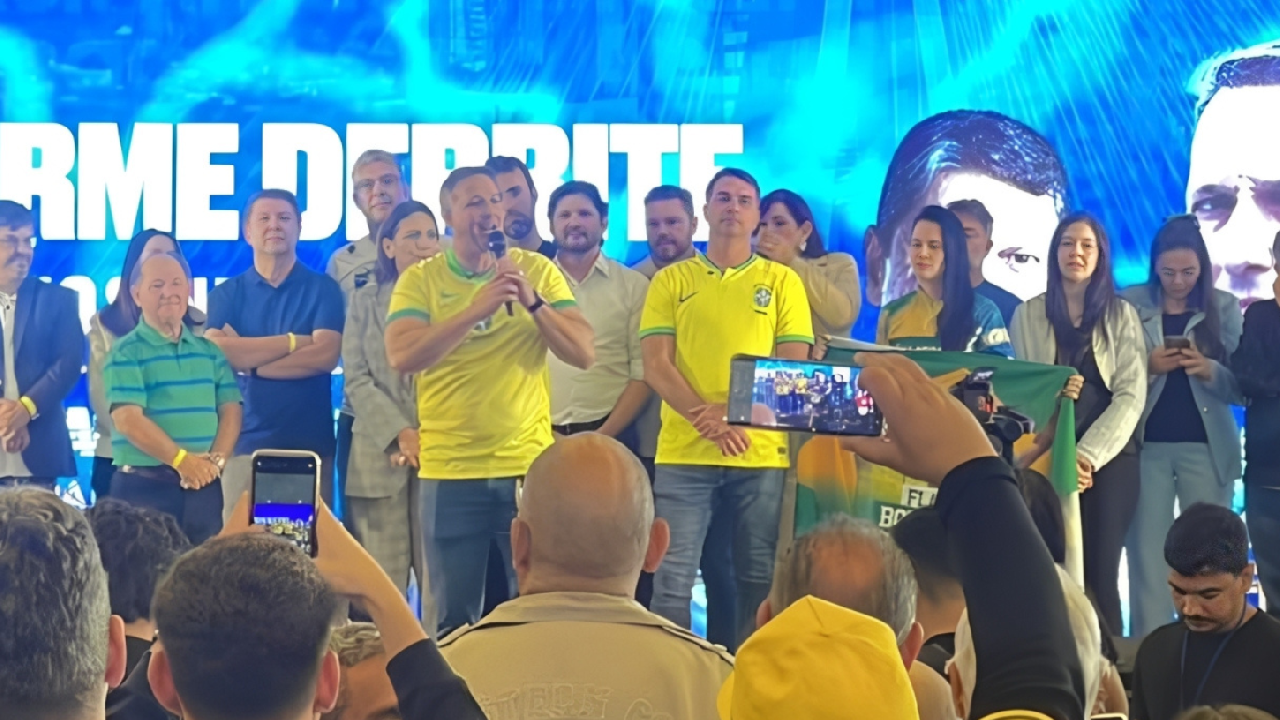 Derrite lança pré-candidatura ao Senado com apoio de Flávio Bolsonaroqp