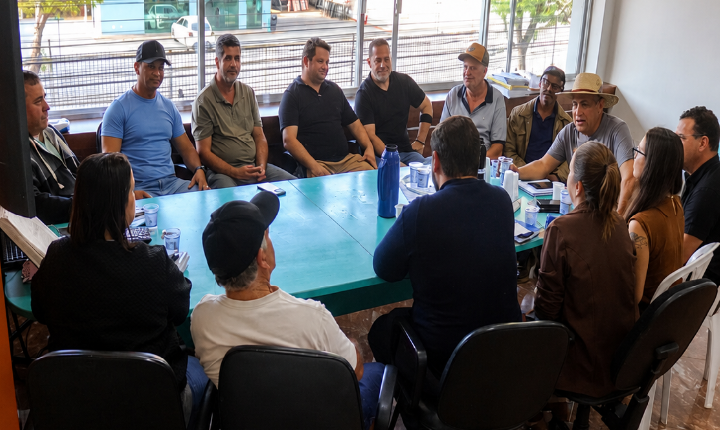 Executivo e vereadores discutem reforma administrativa