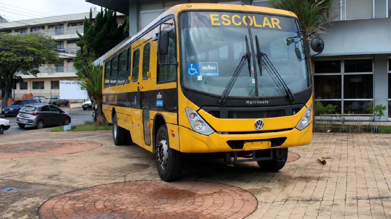 Furto em oito ônibus escolares compromete linhas em bairros de Piedade