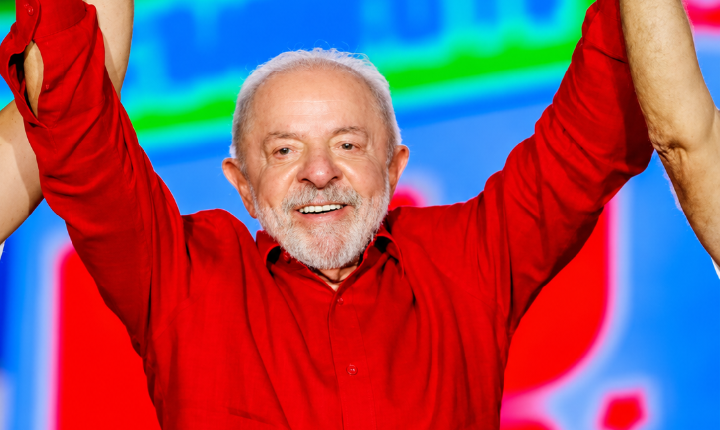 Lula vence Flávio Bolsonaro e é reeleito presidente