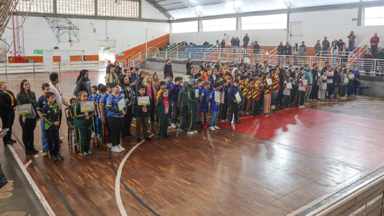 Premiação das Olimpíadas Estudantis reúne mais de 600 alunos em Piedade