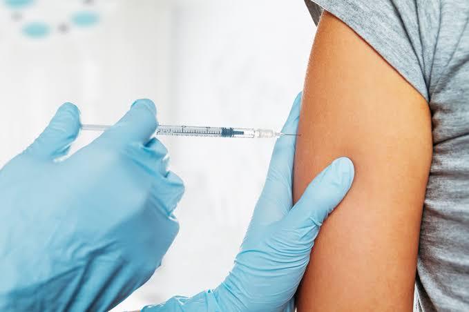 A secretária de saúde de Piedade anuncia datas da Campanha de Vacinação contra Covid-19 para crianças de 6 a 11 anos de idade (Dose 1).