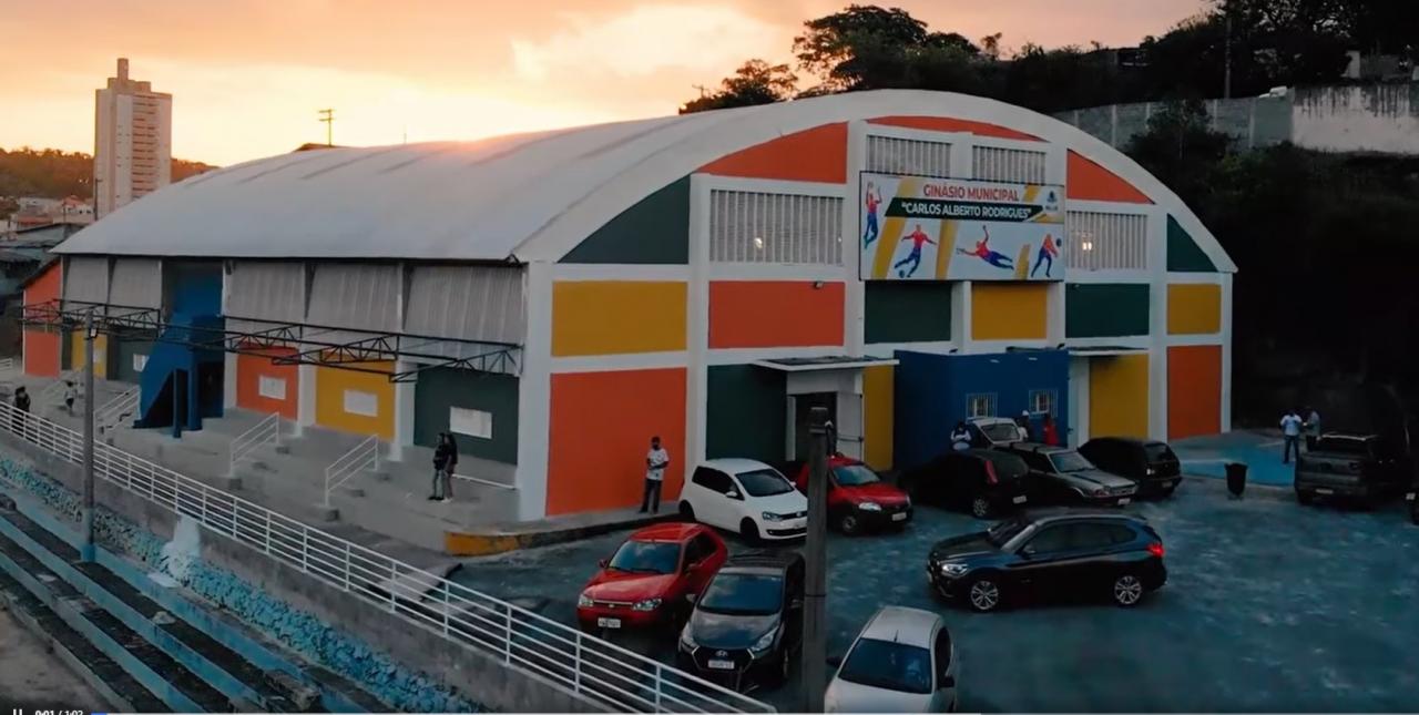 Vacinação contra Covid-19 retorna na terça-feira (11), no Ginásio Municipal de Esporte