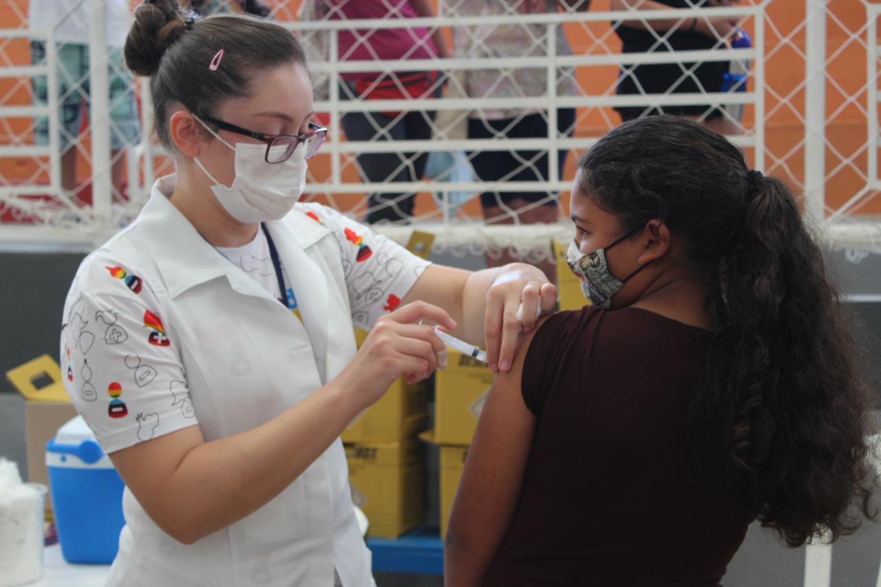 Confira o cronograma de vacinação contra Covid-19 para esta semana