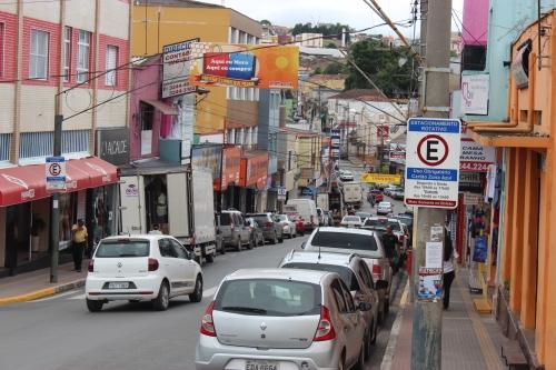 Receita do comércio varejista de SP cresce 10,2% em 2021