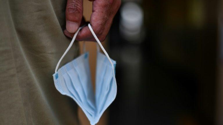 SP retira obrigatoriedade do uso de máscaras em locais fechados