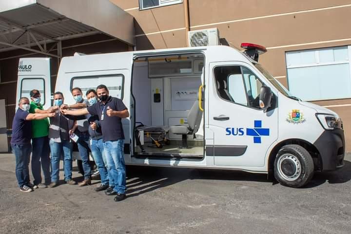 Santa Casa de Piedade recebe ambulância 0 KM