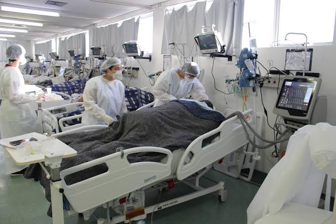 Estado de SP tem aumento de 56% em internações em UTI por Covid
