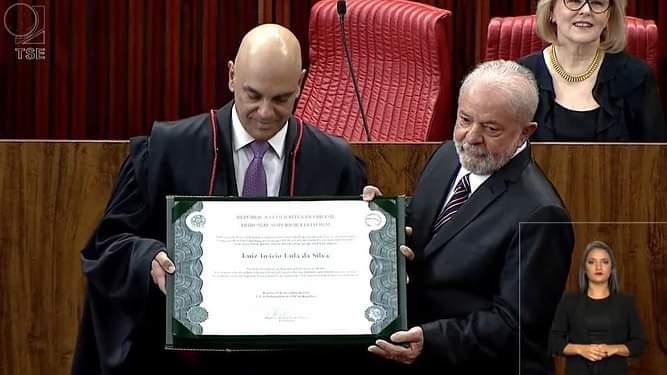 Lula e Alckmin são diplomados no TSE