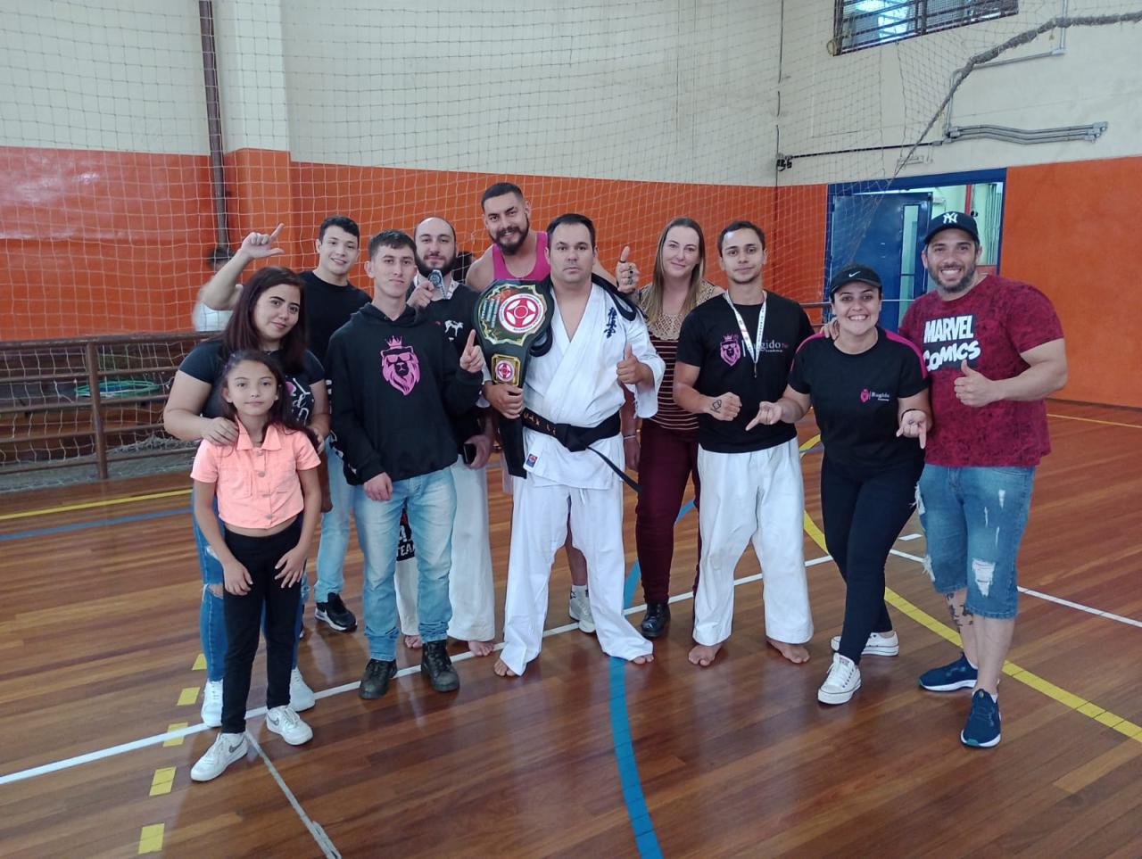 Atletas Piedadenses se destacam em Campeonato Paulista de Karatê
