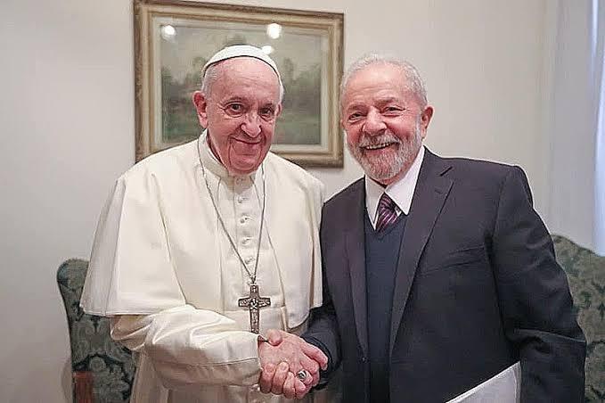 Papa diz que Lula foi condenado sem prova e Dilma é mulher exemplar