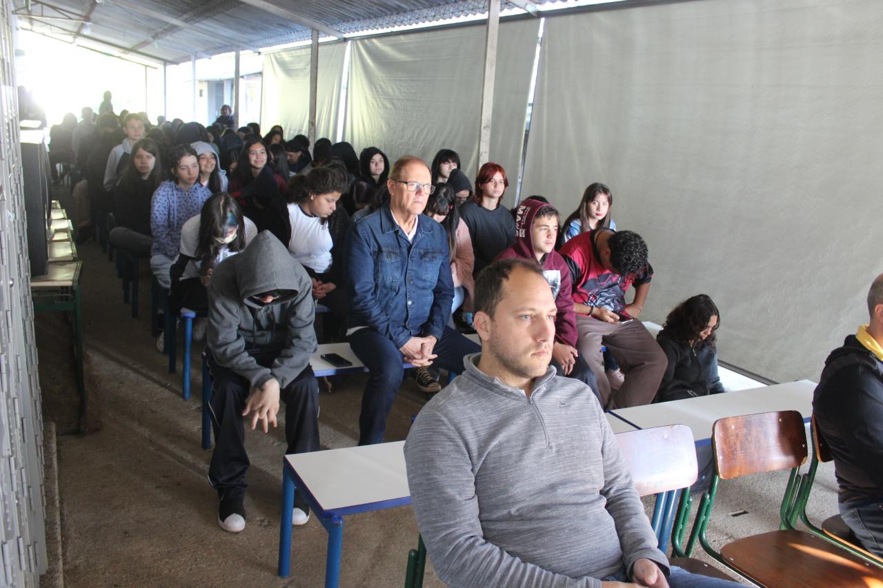 Aconteceu nesta manhã de segunda-feira palestra em referência ao dia do meio ambiente em Piedade