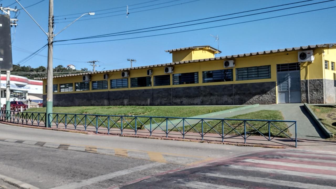 Sem aviso prévio Prefeitura de Piedade rescinde contrato com laboratório de exames e prejudica população