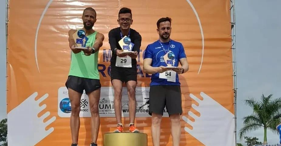 Atleta Piedadense Carlos Vitor Conquista o Título de Campeão na Meia Maratona de Sorocaba