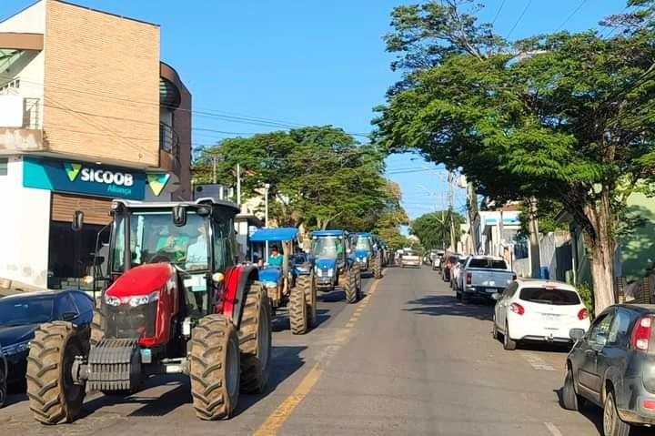 Produtores Rurais de Piedade protestam contra instalação de mineradora no Bairro Piraporinha
