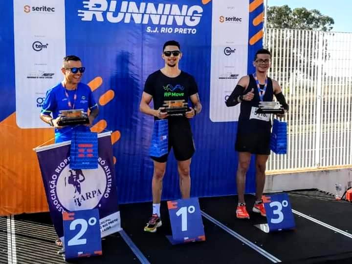 Atleta Carlos Vitor conquista 3º lugar na corrida 