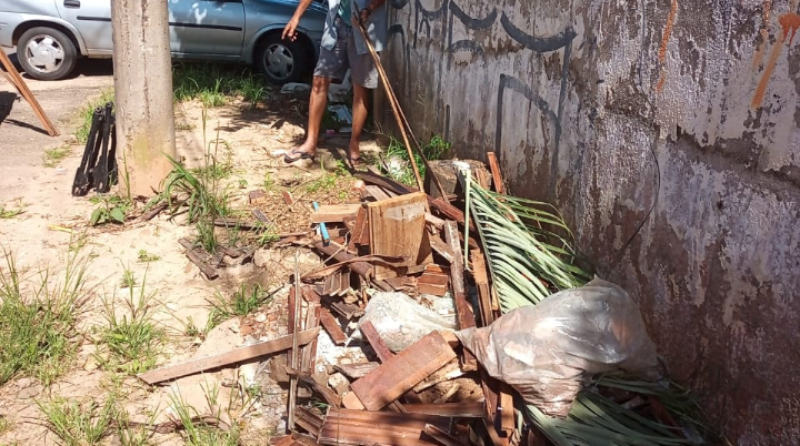 Piedade: Feirantes insatisfeitos com acúmulo de lixo nas proximidades