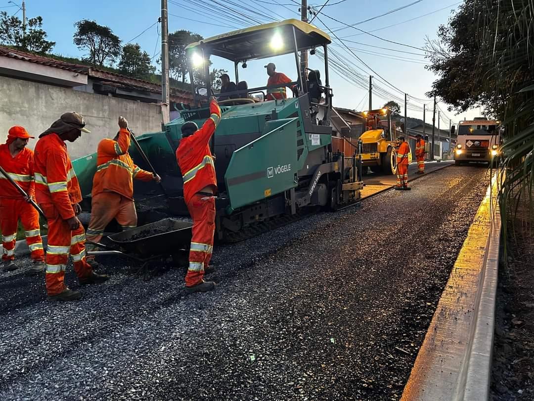Concluída pavimentação da rua Heleodoro Pires de Camargo em Paulas e Mendes