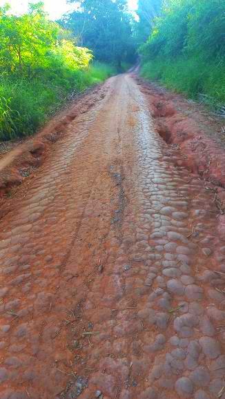 Estrada Vale do Funil precisa urgente de manutenção