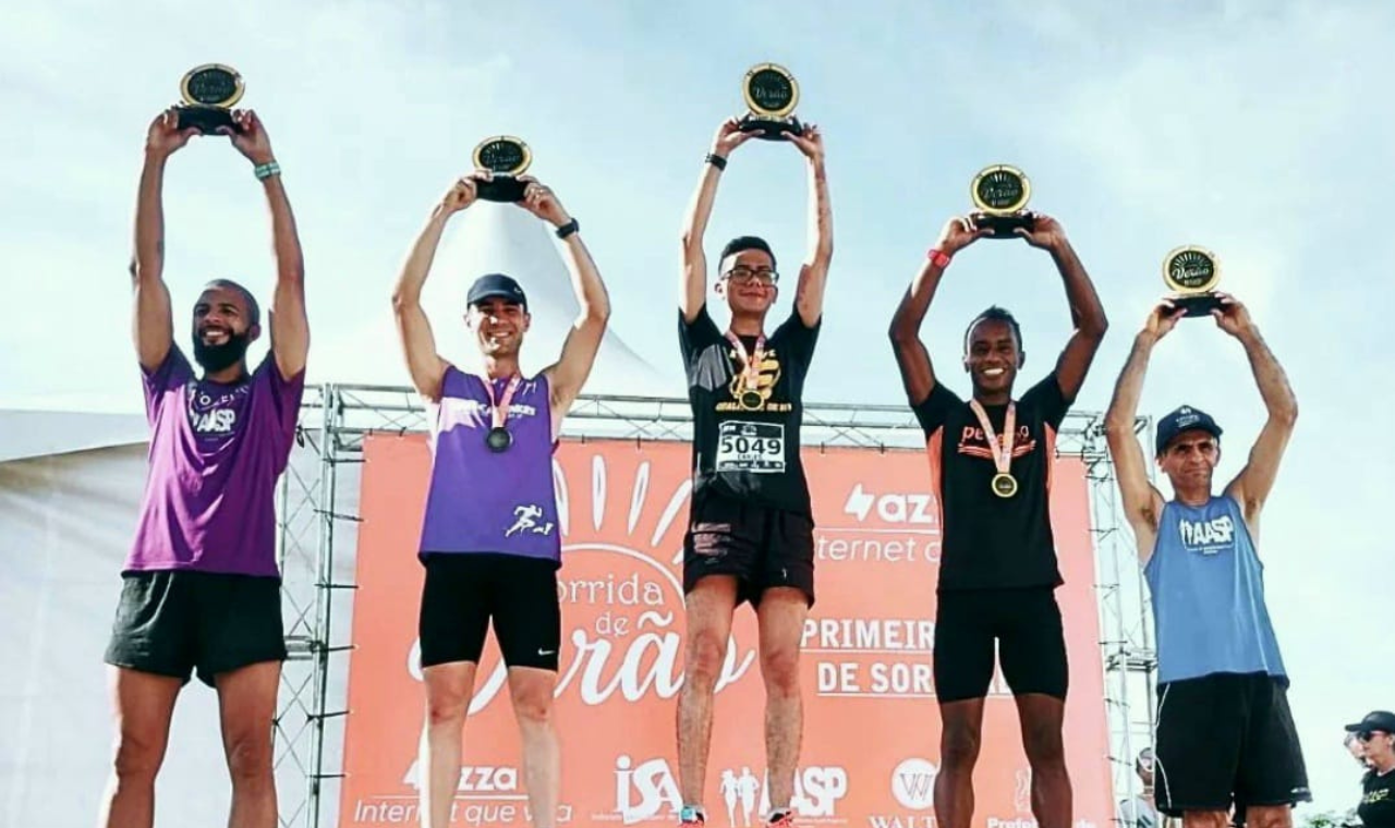 Piedadense Carlos Barros conquista o título na corrida de verão Aasp Sorocaba 5km