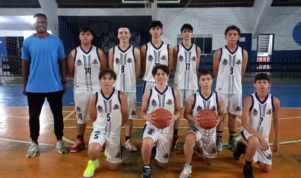 Basquete Sub-16 de Piedade estreia com vitória nos Jogos da Juventude