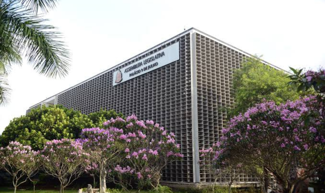 Programa Escola Cívico-Militar é aprovado pela Alesp