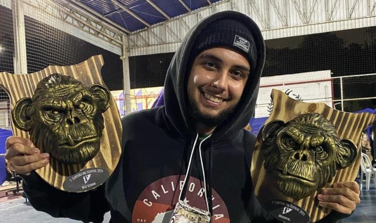 Tatuador Lorenzo Ponce conquista primeiro lugar em convenções de tatuagem