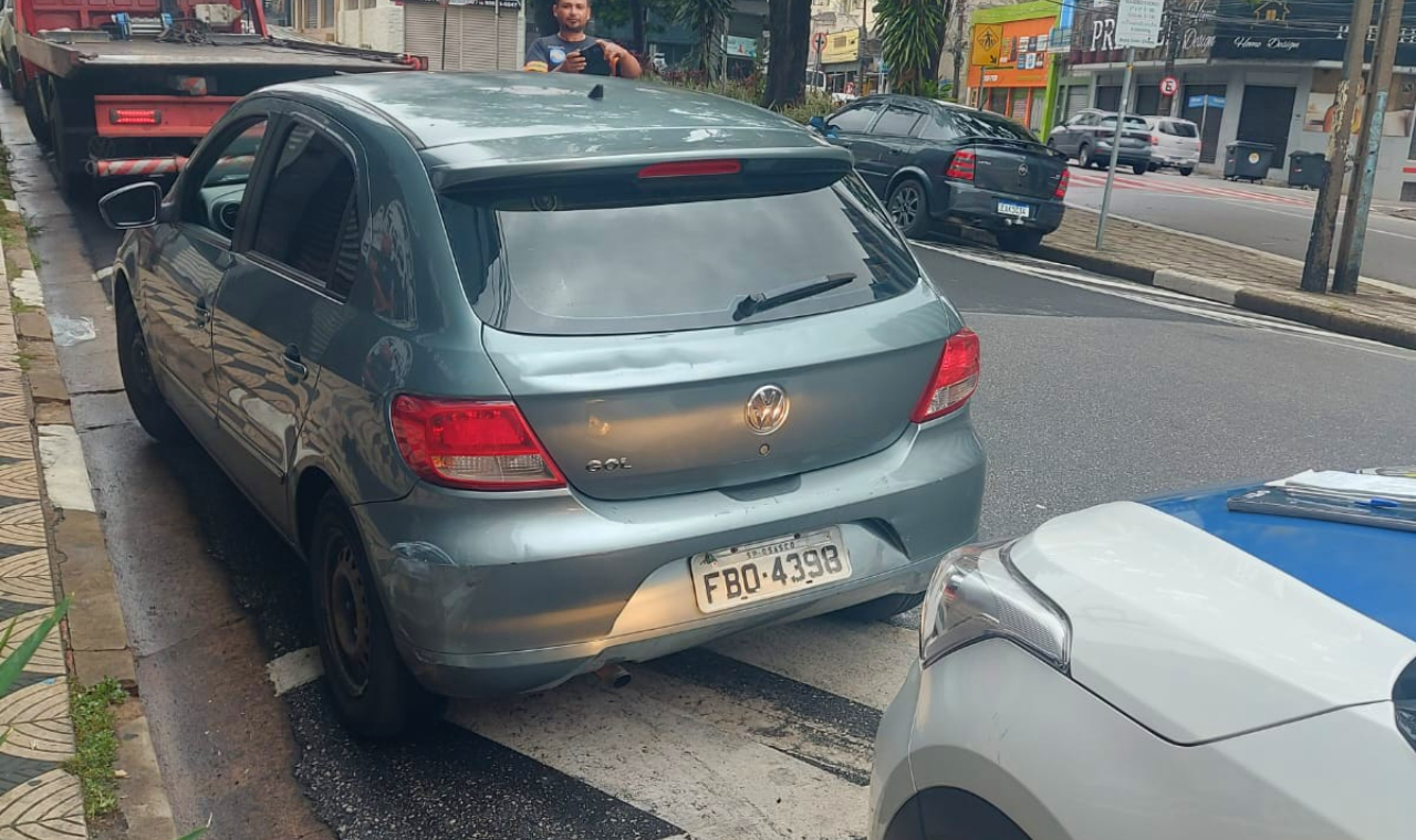 GCM apreende veículo no Centro com R$ 82 mil em multas e taxas atrasadas