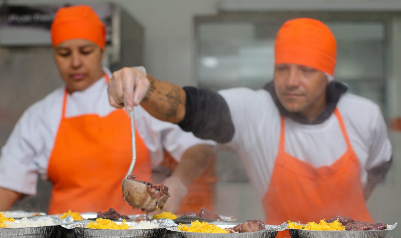 Governo de SP anuncia mais R$ 22 milhões para rede de restaurantes do Bom Prato