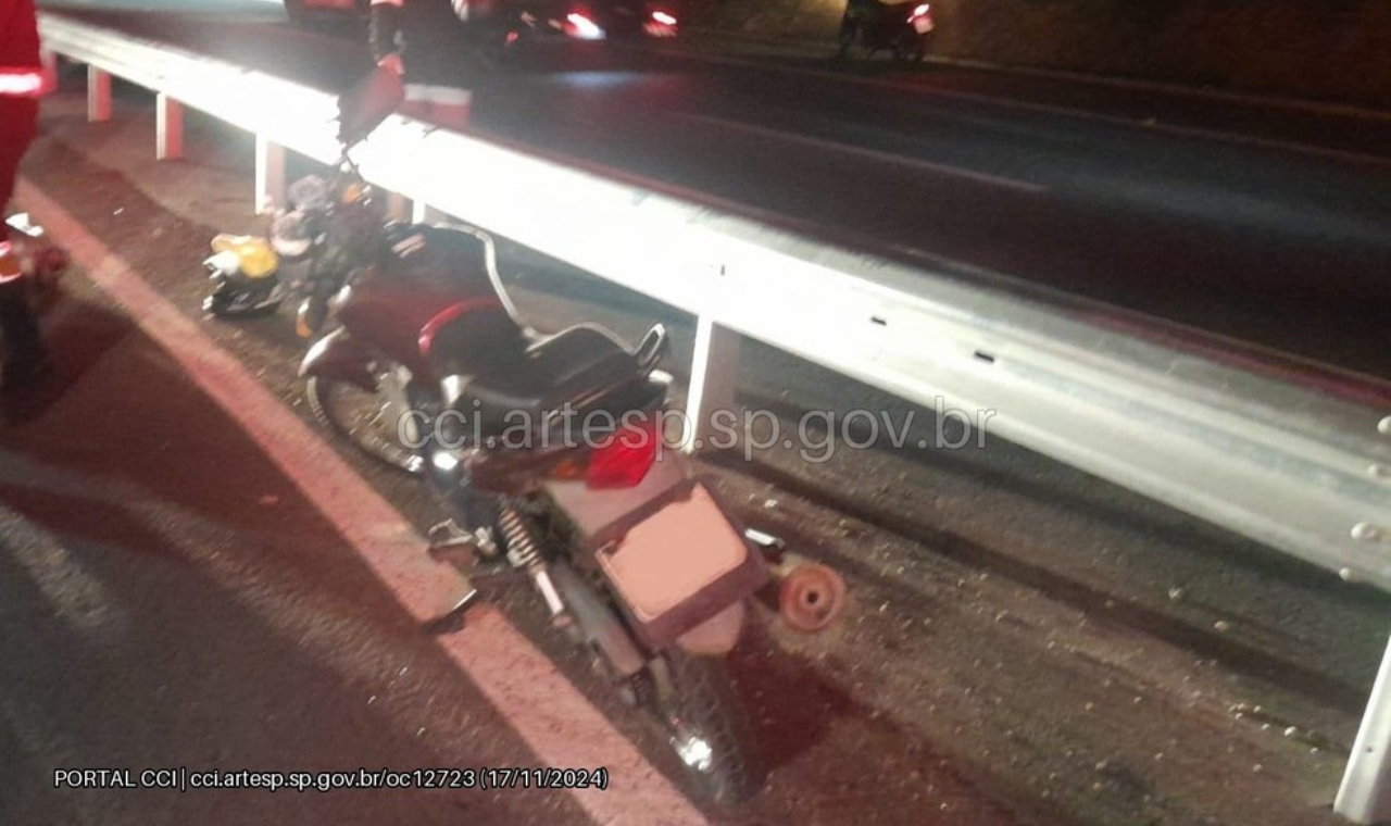 Motociclista ferido em acidente em rodovia de São Roque