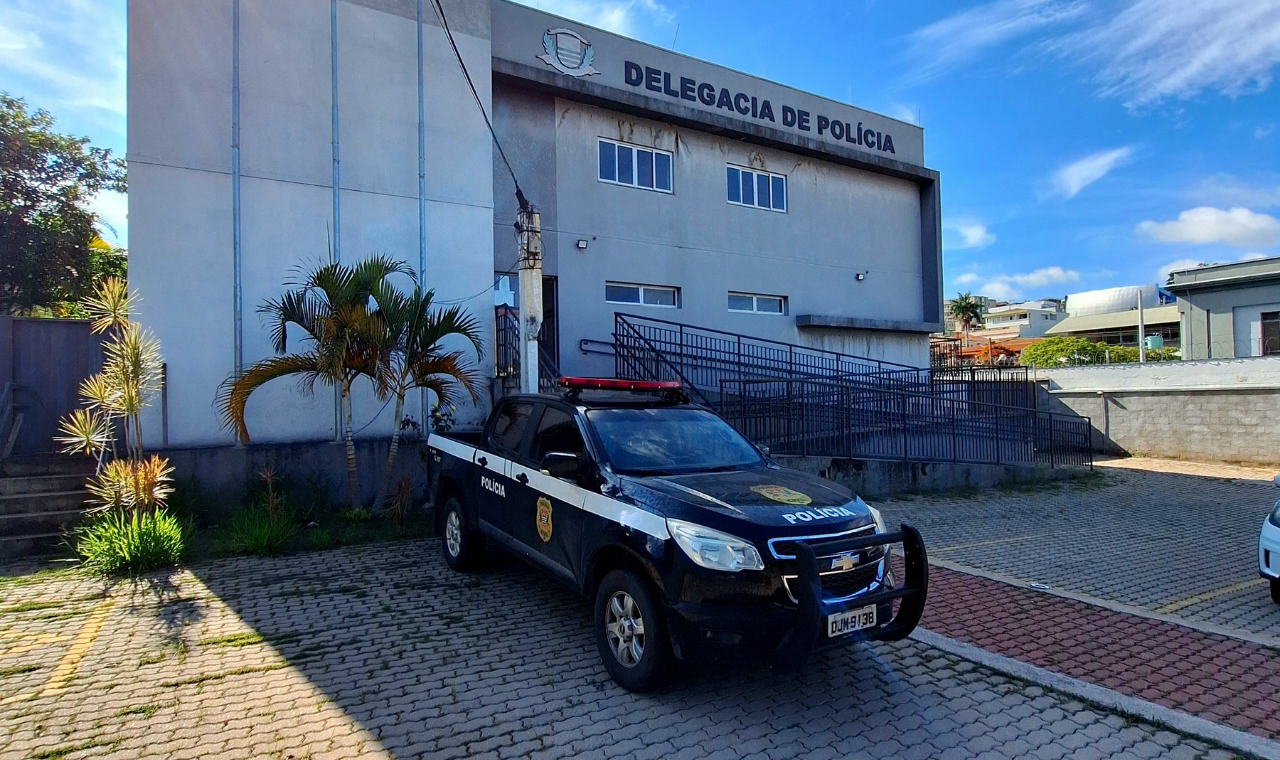 Bebê de 2 meses é resgatado sozinho em casa em Piedade