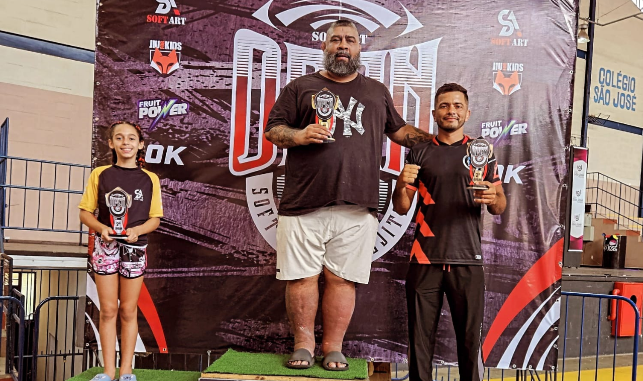 Atletas conquistam 16 medalhas de ouro no Open Soft Art de Jiu-Jitsu