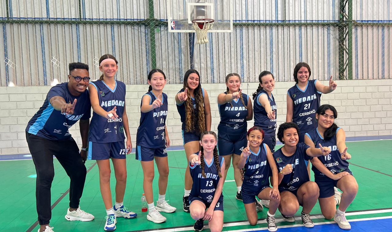 Basquete sub-14 feminino de Piedade é campeão inédito em Sorocaba