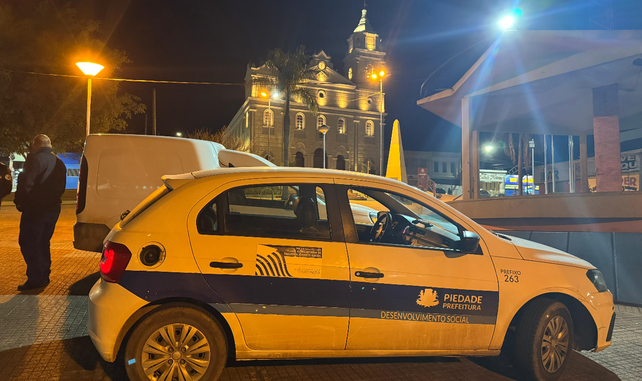 Ação solidária atende moradores de rua em Piedade