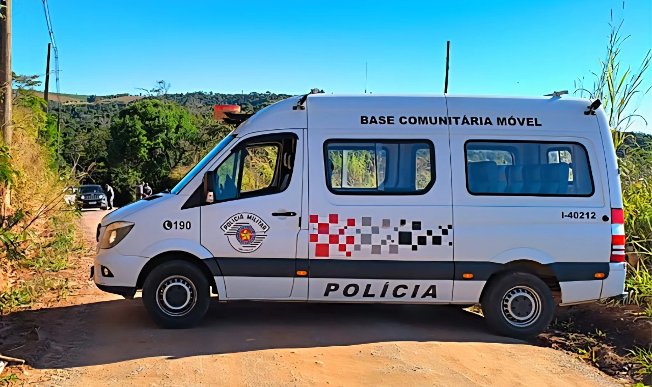 Homem é preso após manter reféns em clínica de Piedade