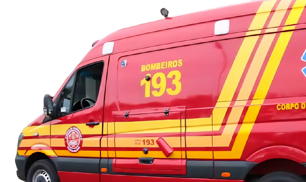 Incêndio atinge veículos em estrada vicinal de Piedade