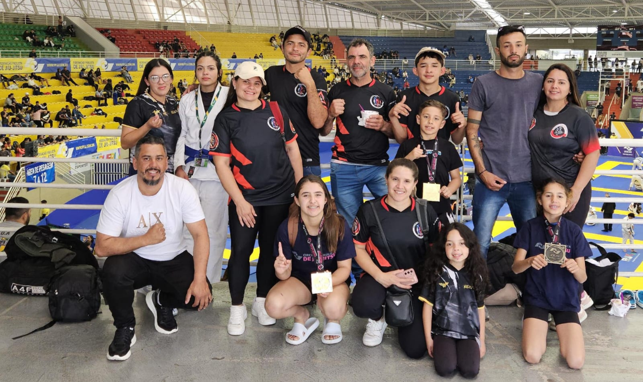 Equipe Roger Silva conquista medalhas no Circuito Paulista de Jiu-Jitsu