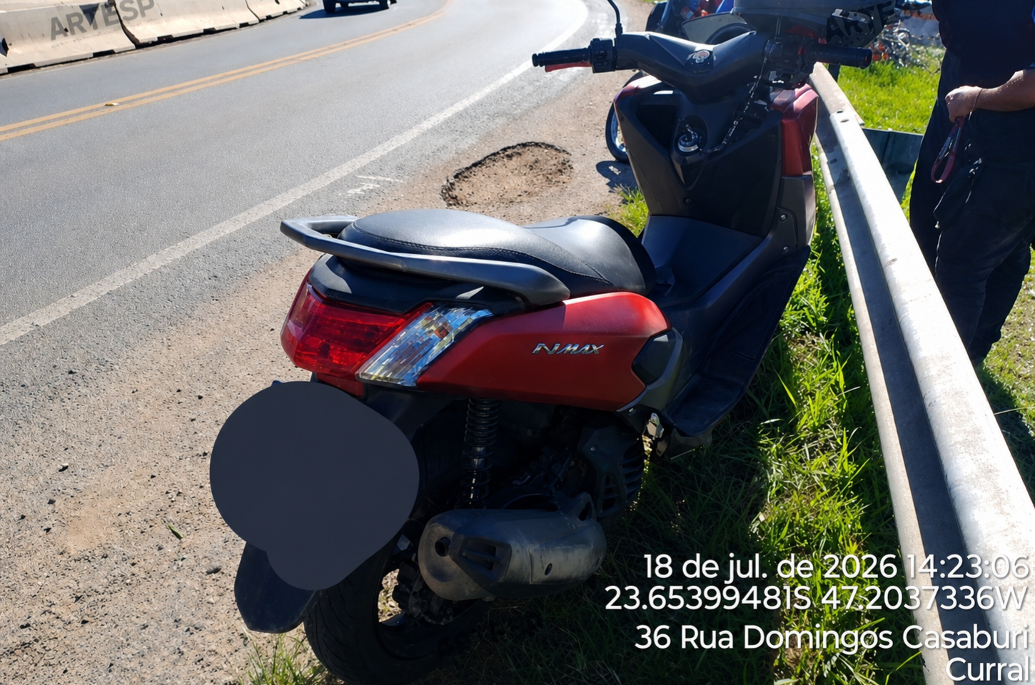 Motociclista morre após perder o controle da direção na SP-250, em Ibiúna