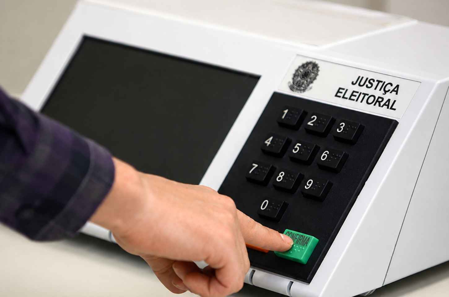 Campanha eleitoral nas ruas e propaganda virtual começam neste domingo